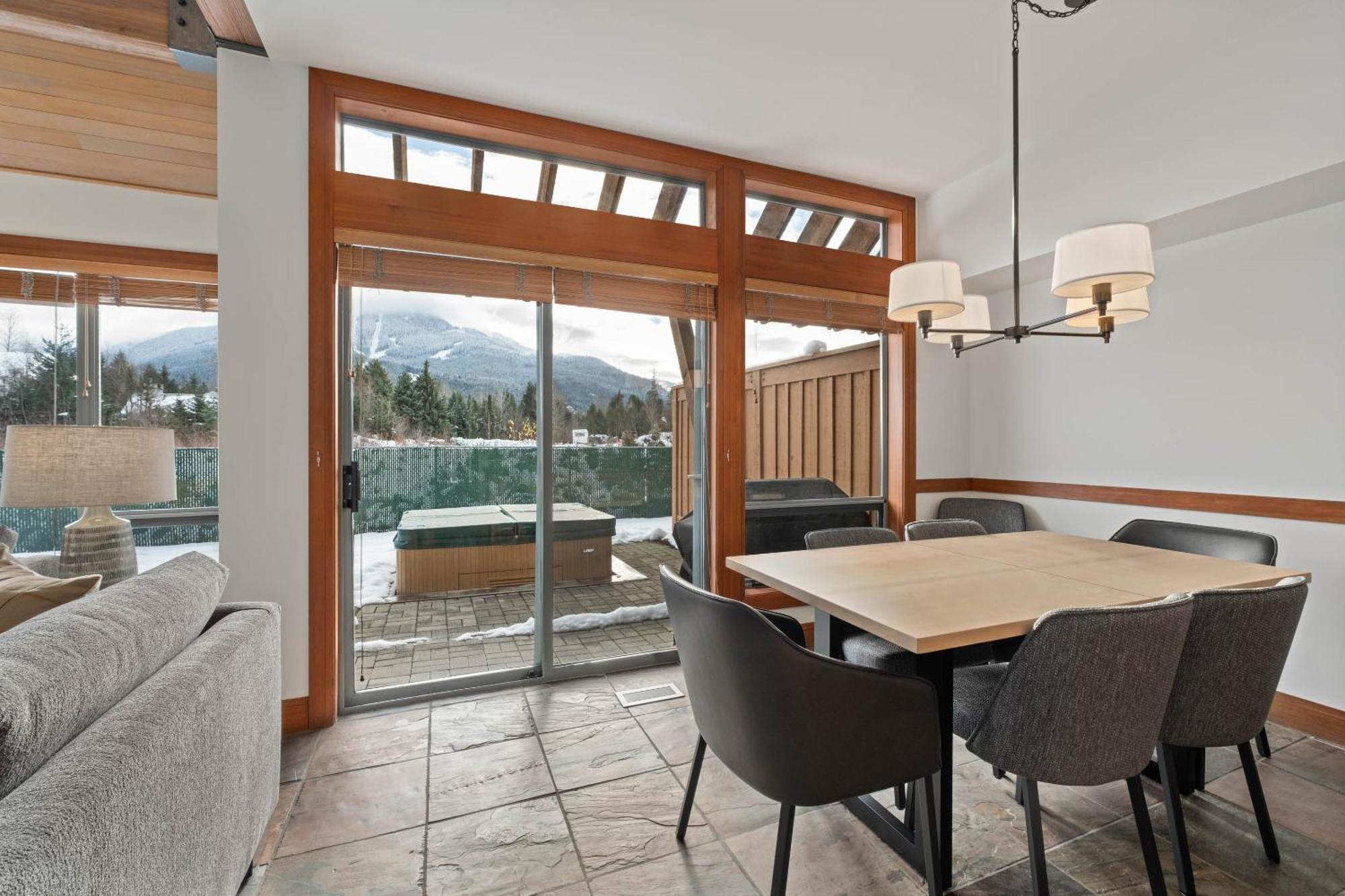 Montebello By Whistler Premier Extérieur photo