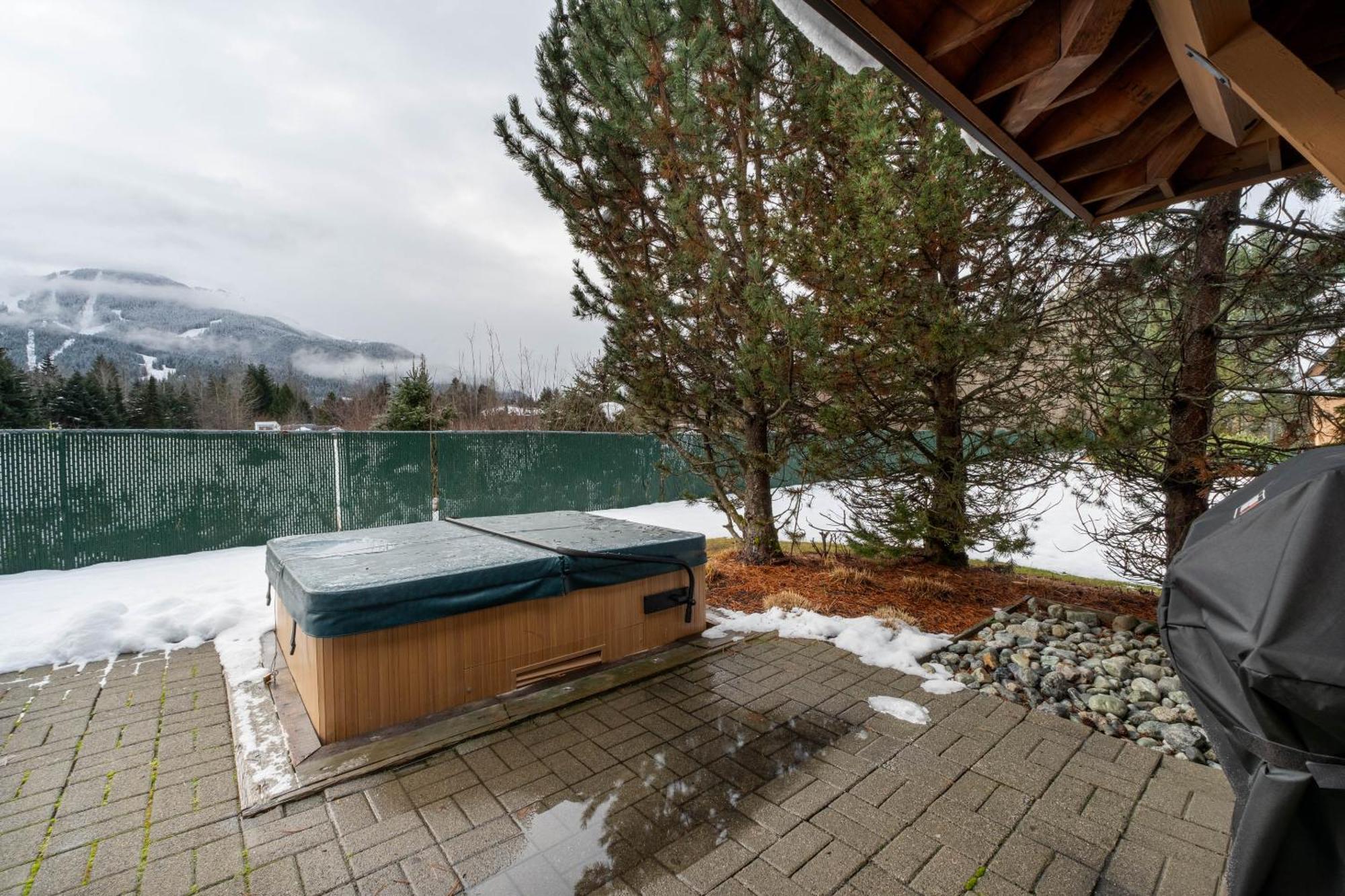 Montebello By Whistler Premier Extérieur photo