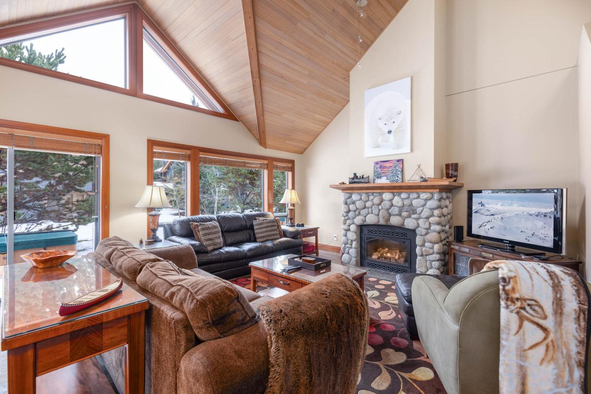 Montebello By Whistler Premier Extérieur photo